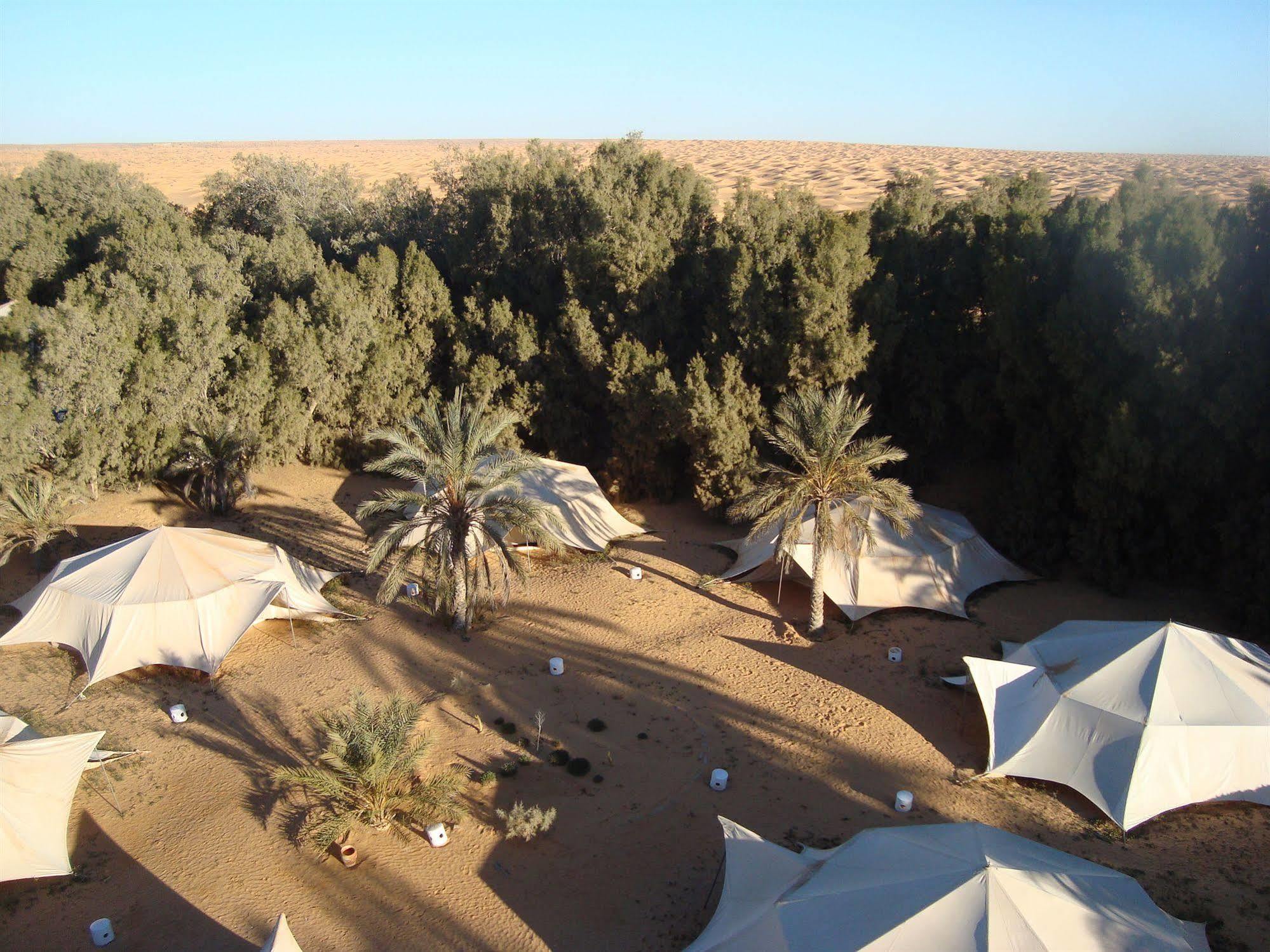 Campement Yadis Ksar Ghilane Dış mekan fotoğraf